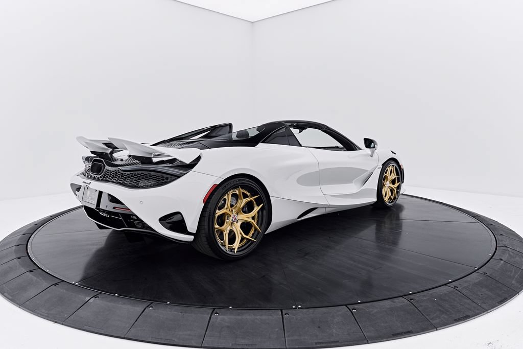 Used 2025 McLaren 750S Spider RWD image 19