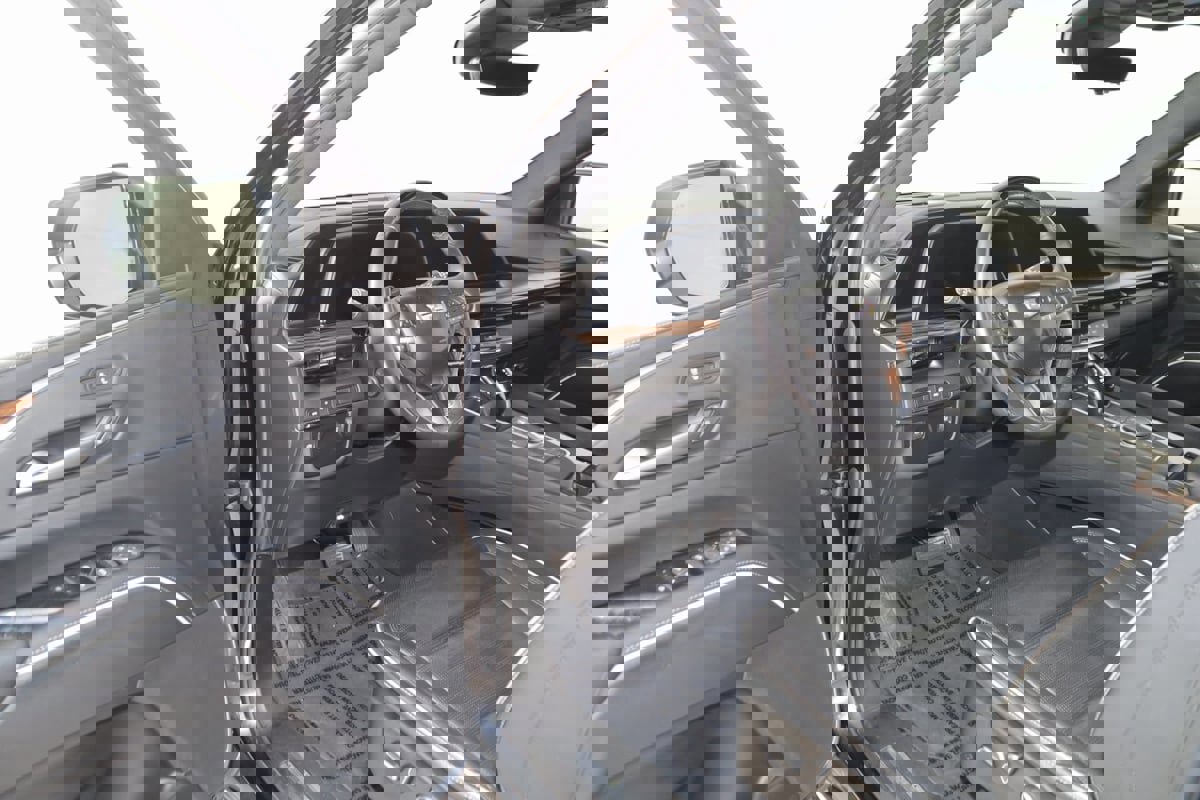 Used 2023 Cadillac Escalade Premium Luxury image 51