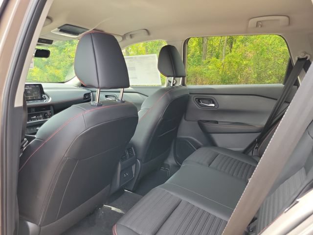New 2026 Nissan Rogue SV AWD/4WD image 30