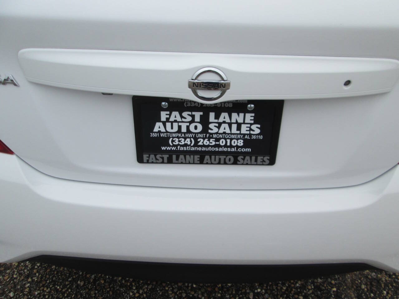 Used 2019 Nissan Versa S FWD image 31