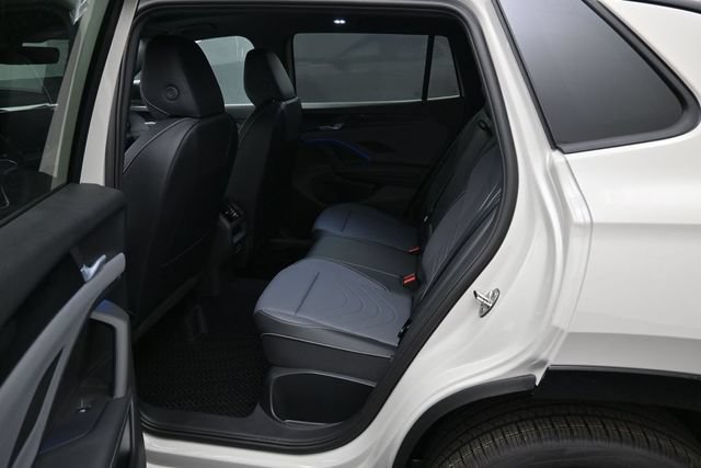 New 2026 Volkswagen Tiguan SE R-Line AWD/4WD image 11