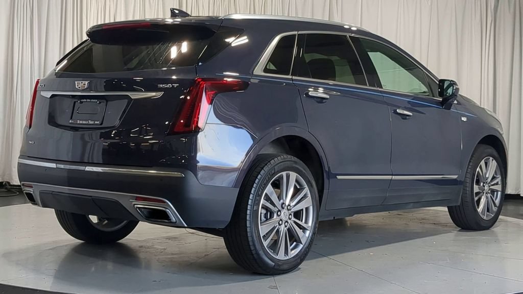 Used 2024 Cadillac XT5 Premium Luxury AWD/4WD image 8