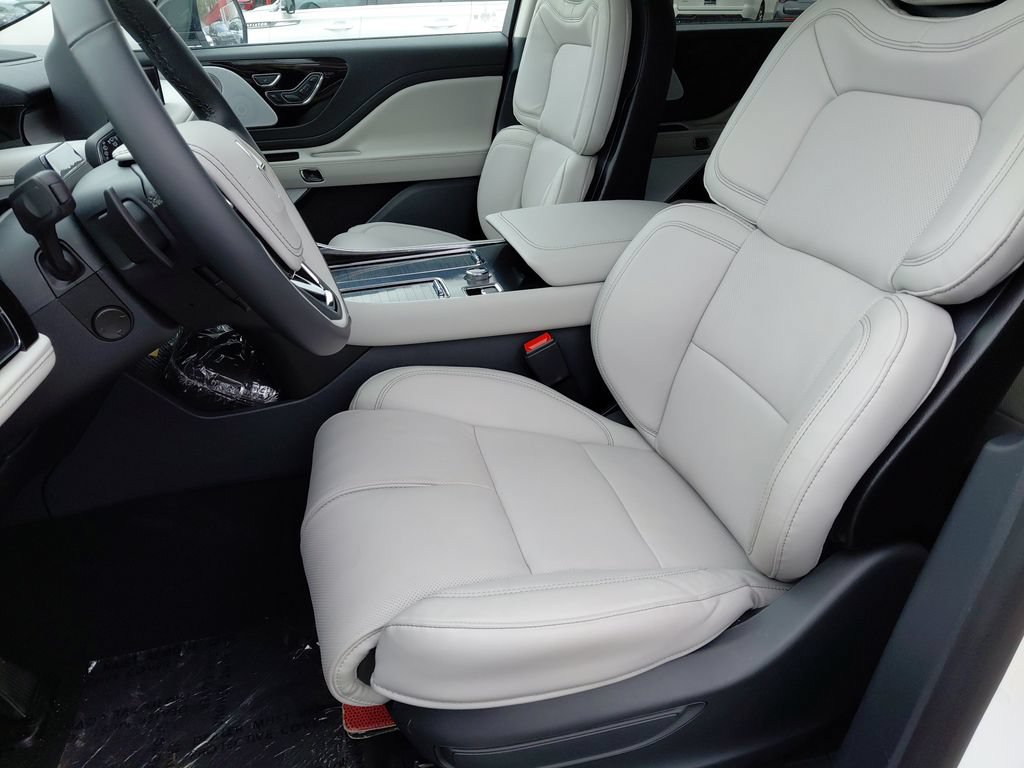 New 2026 Lincoln Aviator Reserve w/ Luxury Package AWD/4WD image 45