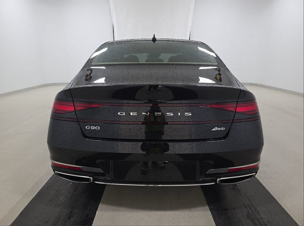 Used 2025 Genesis G90 3.5T AWD/4WD image 13