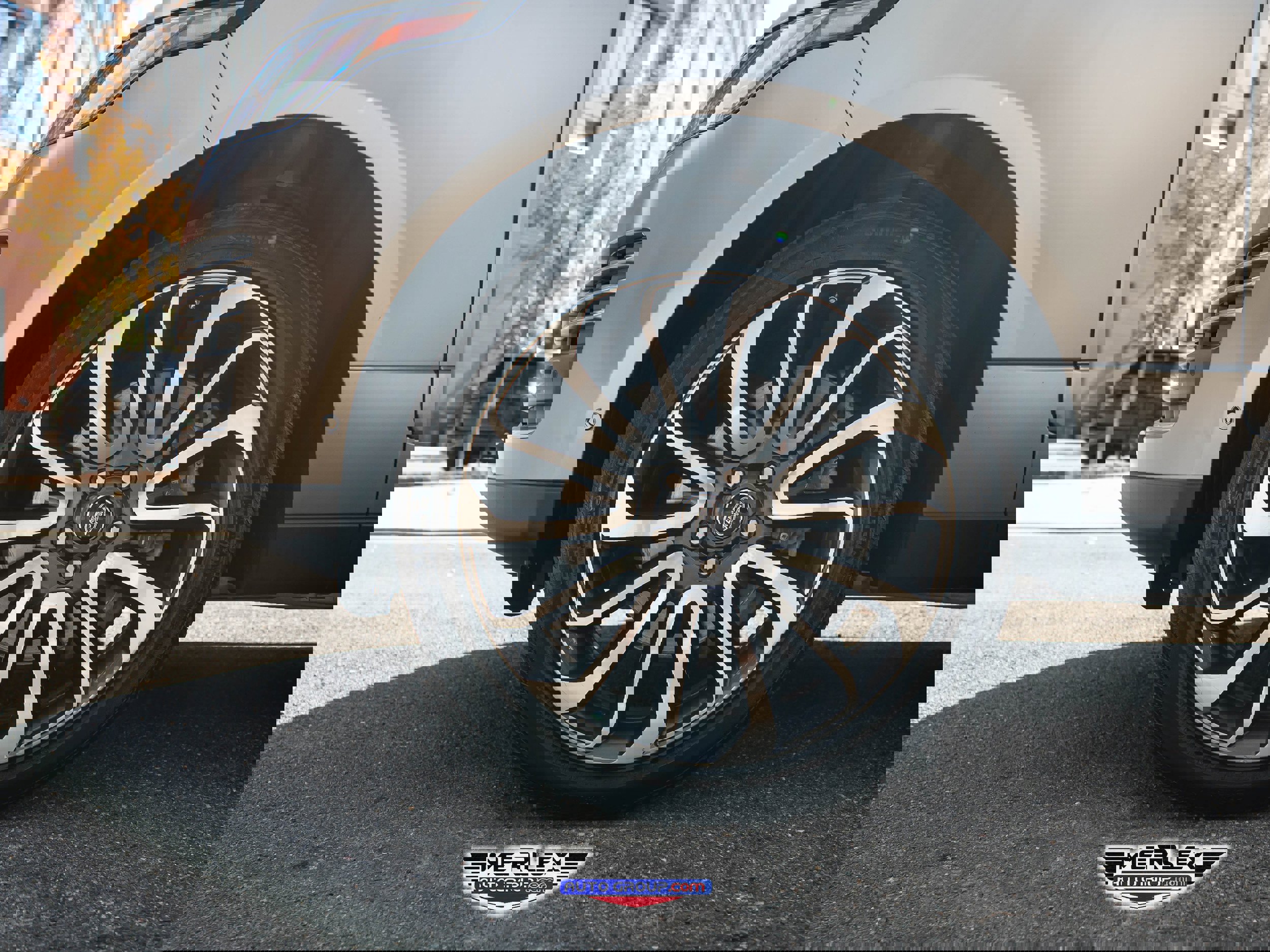 Used 2018 Land Rover Range Rover Long Wheelbase Supercharged image 9