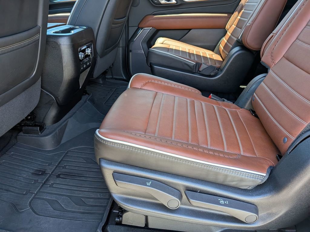 Certified 2024 GMC Yukon XL Denali Ultimate AWD/4WD image 22
