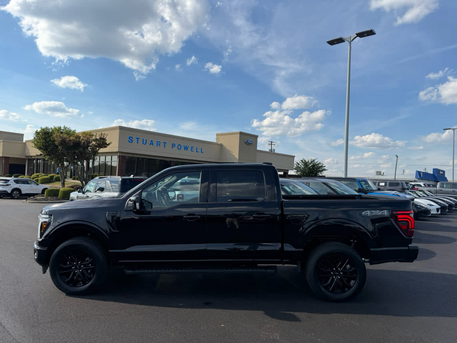 New 2026 Ford F150 Lariat w/ Equipment Group 501A Mid AWD/4WD image 25