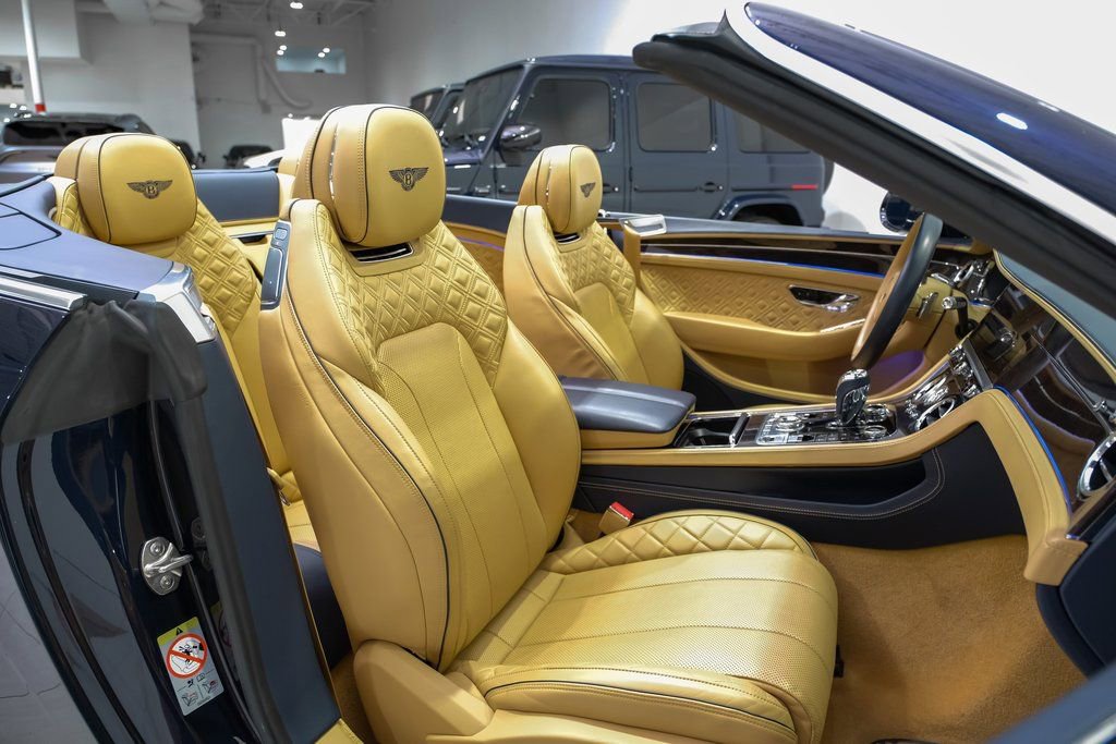 Used 2021 Bentley Continental GT image 35