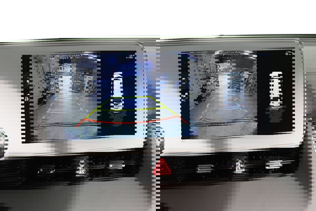 Used 2024 Hyundai Ioniq 5 SE image 9