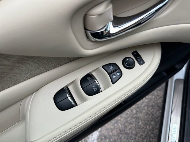 Used 2022 Nissan Murano SL image 19