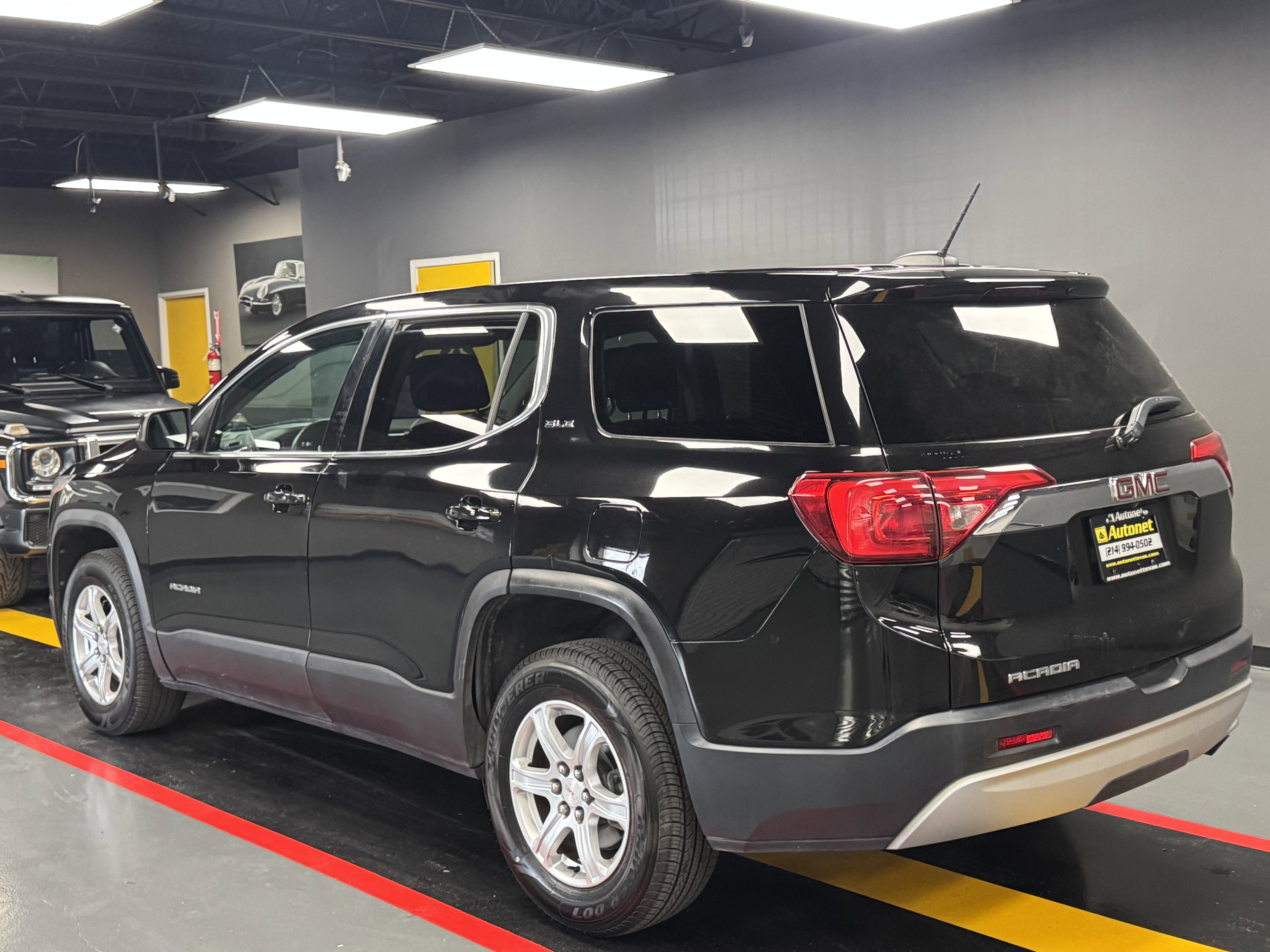 Used 2017 GMC Acadia SLE w/ LPO, Floor Liner Package image 4