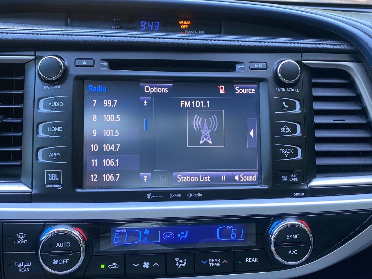 Used 2016 Toyota Highlander Limited Platinum AWD/4WD image 32