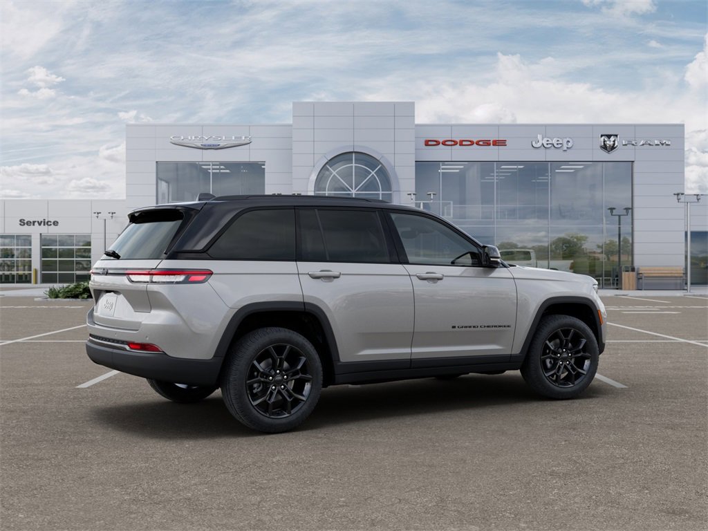 New 2025 Jeep Grand Cherokee Limited image 4