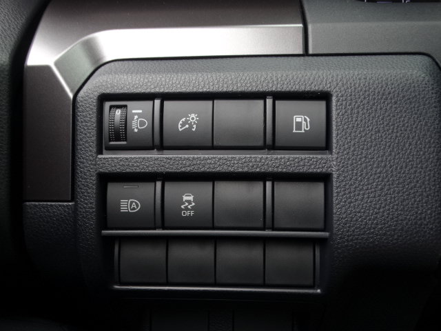 New 2026 Toyota 4Runner SR5 AWD/4WD image 30