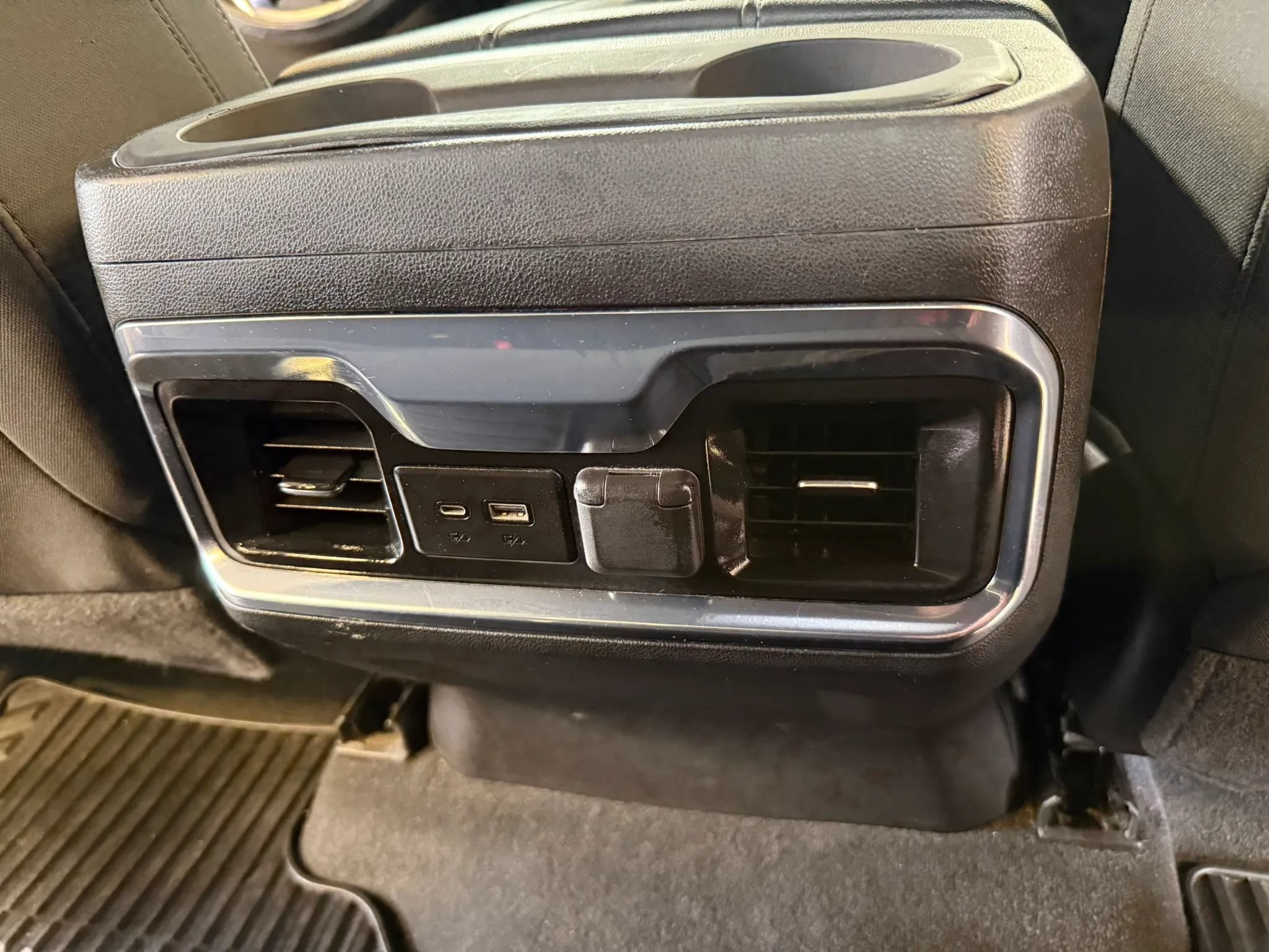 Used 2020 GMC Sierra 1500 Elevation w/ Elevation Value Package RWD image 25