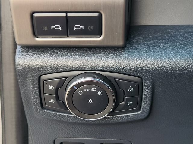 Used 2022 Ford F250 Platinum w/ FX4 Off-Road Package AWD/4WD image 21