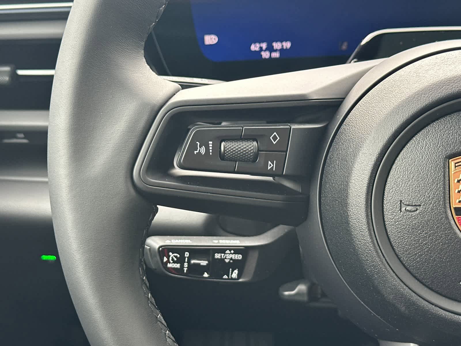 New 2026 Porsche Macan Electric RWD image 27