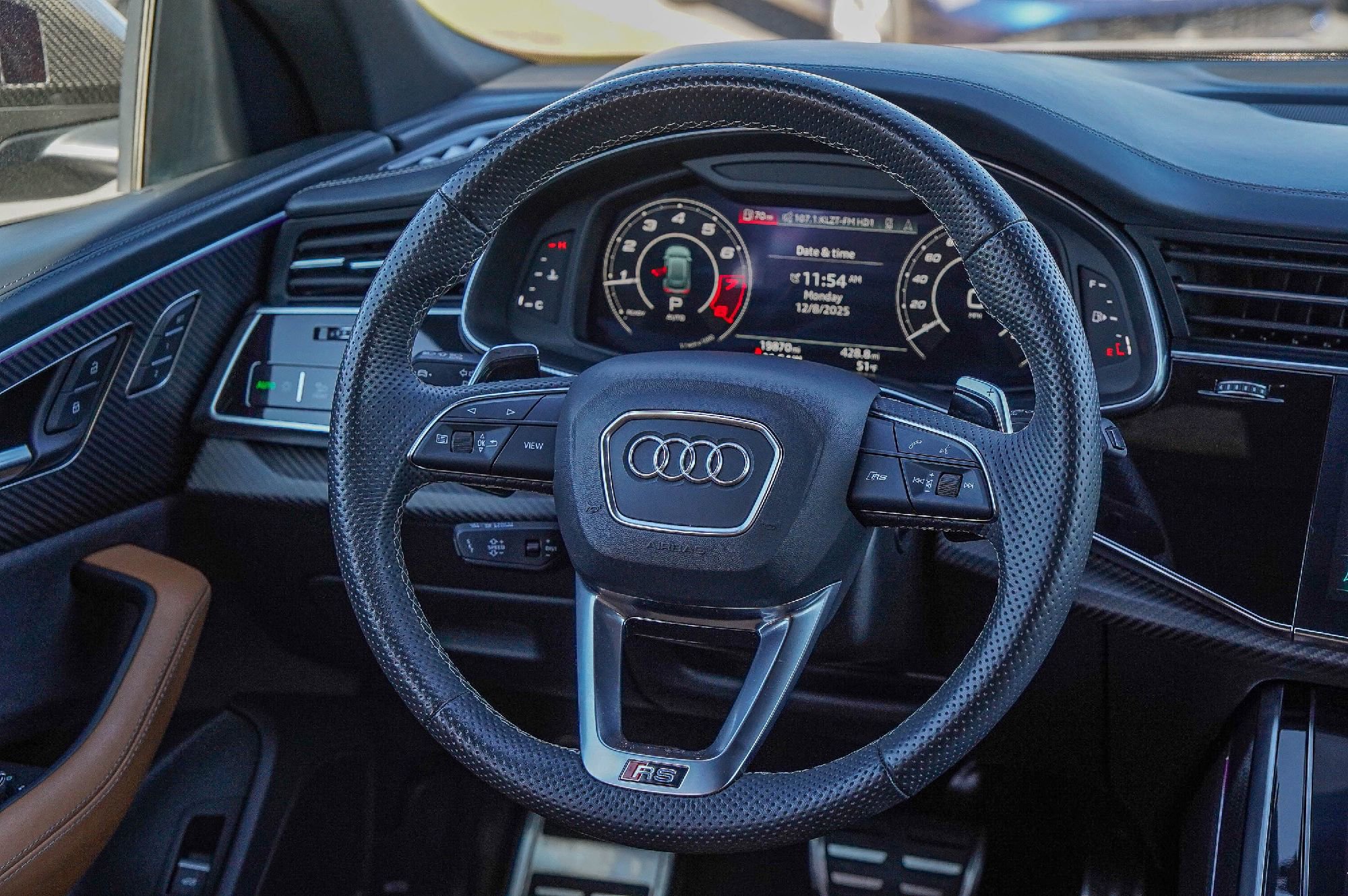 Certified 2023 Audi RS Q8 w/ Black Optic Package image 25