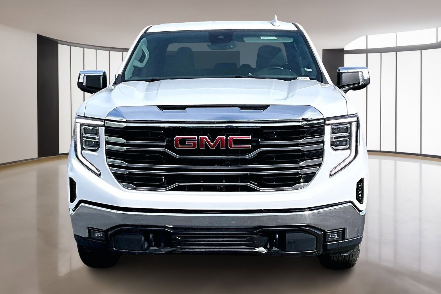 Used 2025 GMC Sierra 1500 SLT image 2