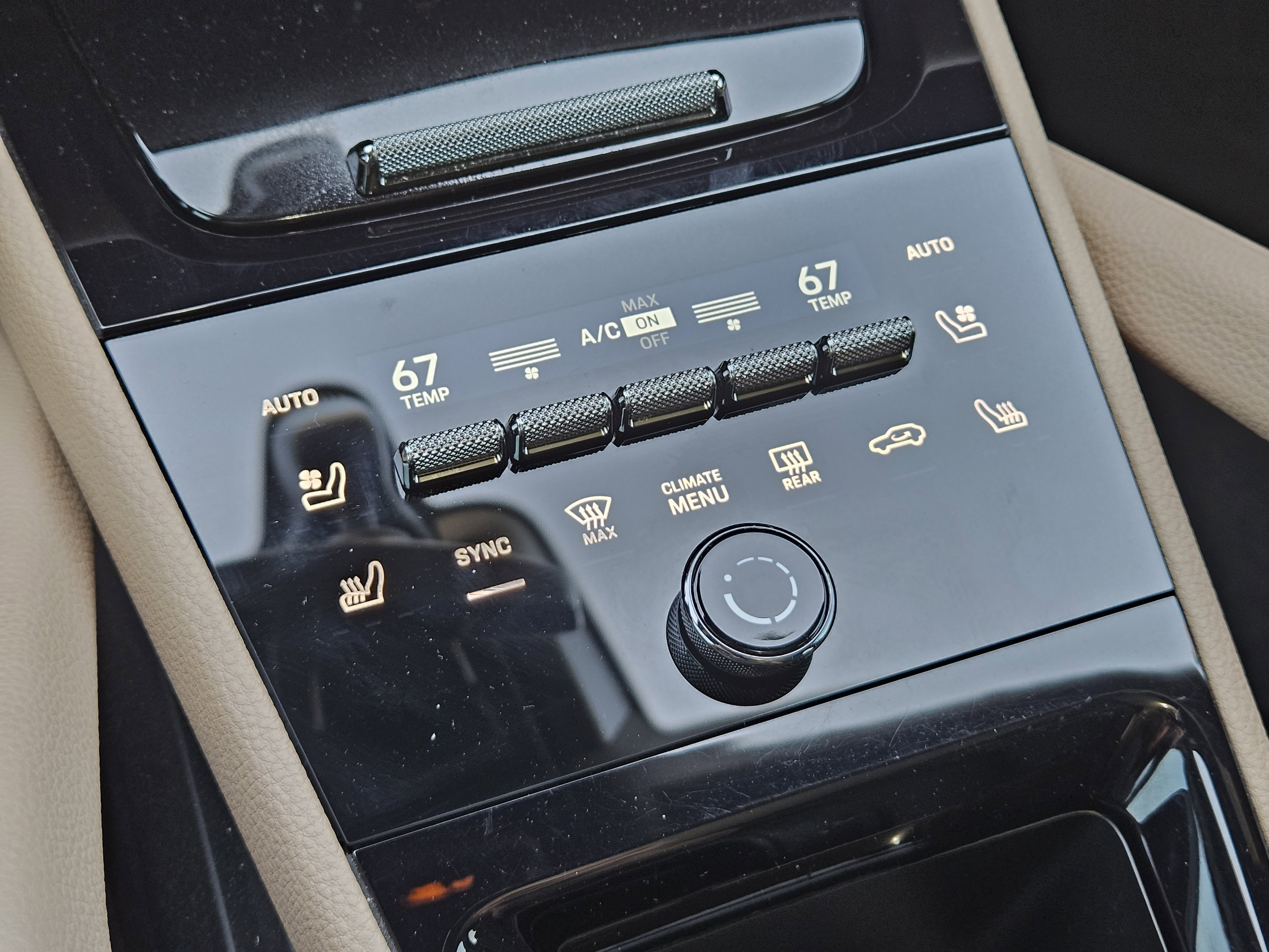Certified 2024 Porsche Cayenne S AWD/4WD image 19