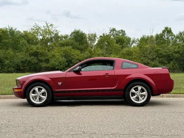 Used 2009 Ford Mustang Premium RWD image 14