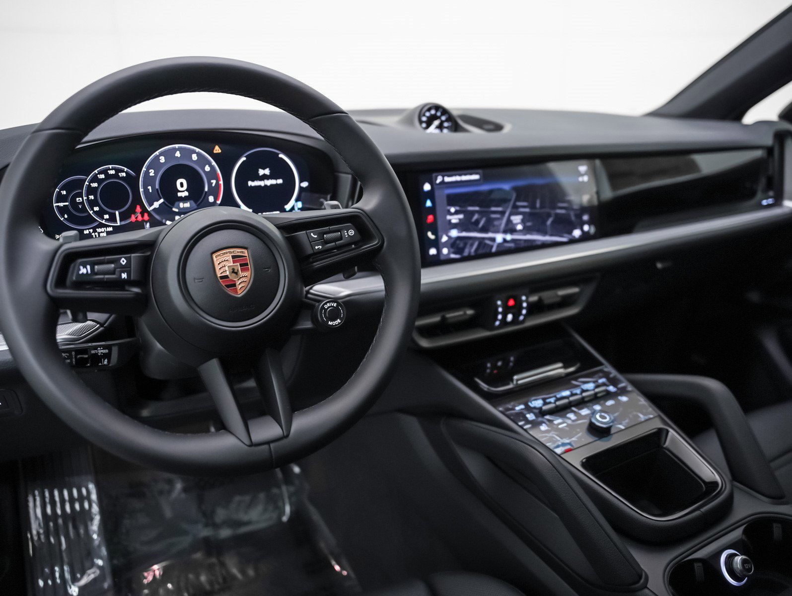 New 2026 Porsche Cayenne E-Hybrid Coupe image 4