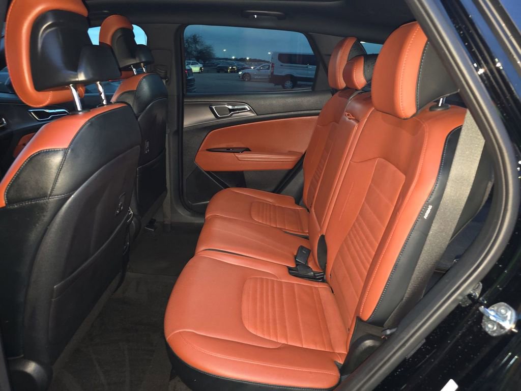 Used 2024 Kia Sportage SX image 4