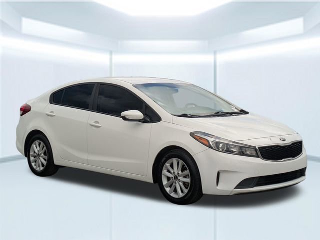 Used 2017 Kia Forte S FWD image 8