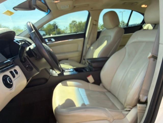 Used 2013 Lincoln MKS AWD image 21