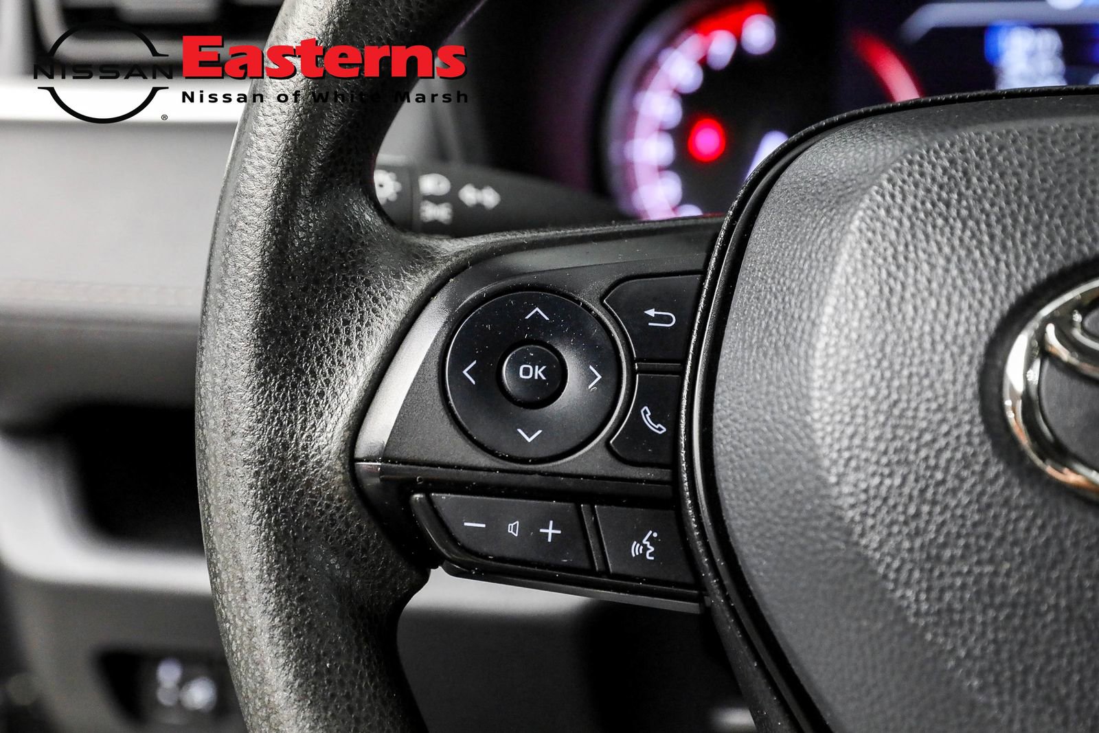 Used 2023 Toyota RAV4 XLE image 23