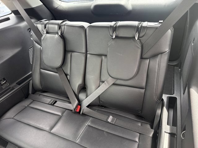 Used 2023 Ford Explorer Limited w/ Limited Technology Package AWD/4WD image 7
