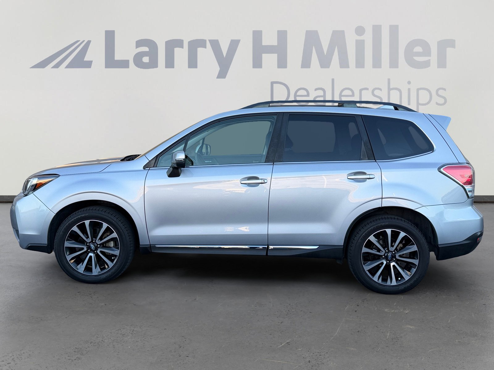 Used 2017 Subaru Forester 2.0XT Touring image 2