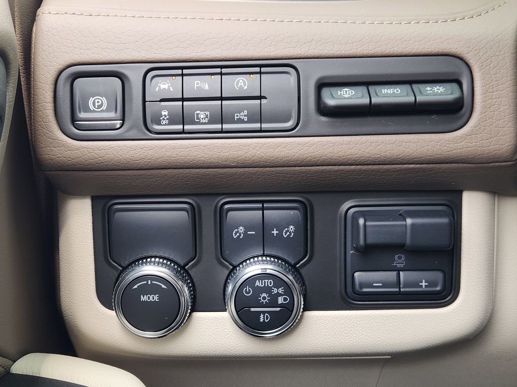 Used 2024 GMC Yukon XL Denali w/ Advanced Technology Package RWD image 22
