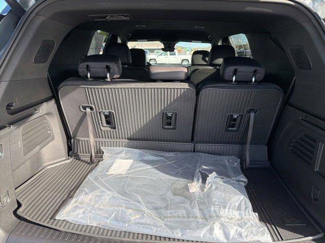 New 2026 Chevrolet Traverse Z71 w/ Enhanced Driving Package image 14