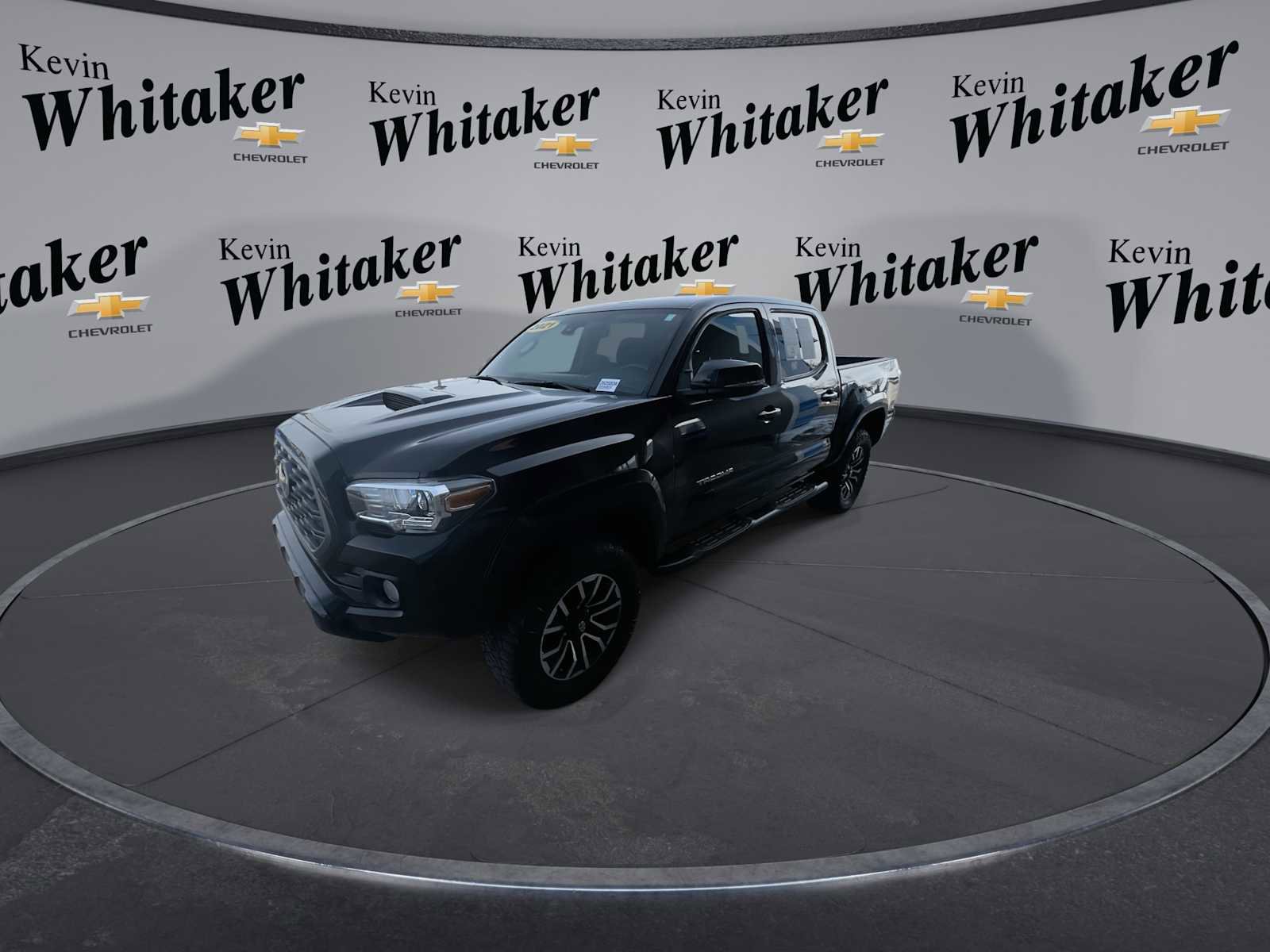 Used 2021 Toyota Tacoma TRD Sport w/ Technology Package image 4