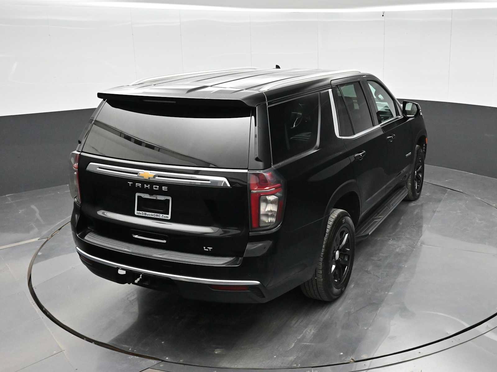 Used 2023 Chevrolet Tahoe LT w/ Luxury Package AWD/4WD image 29