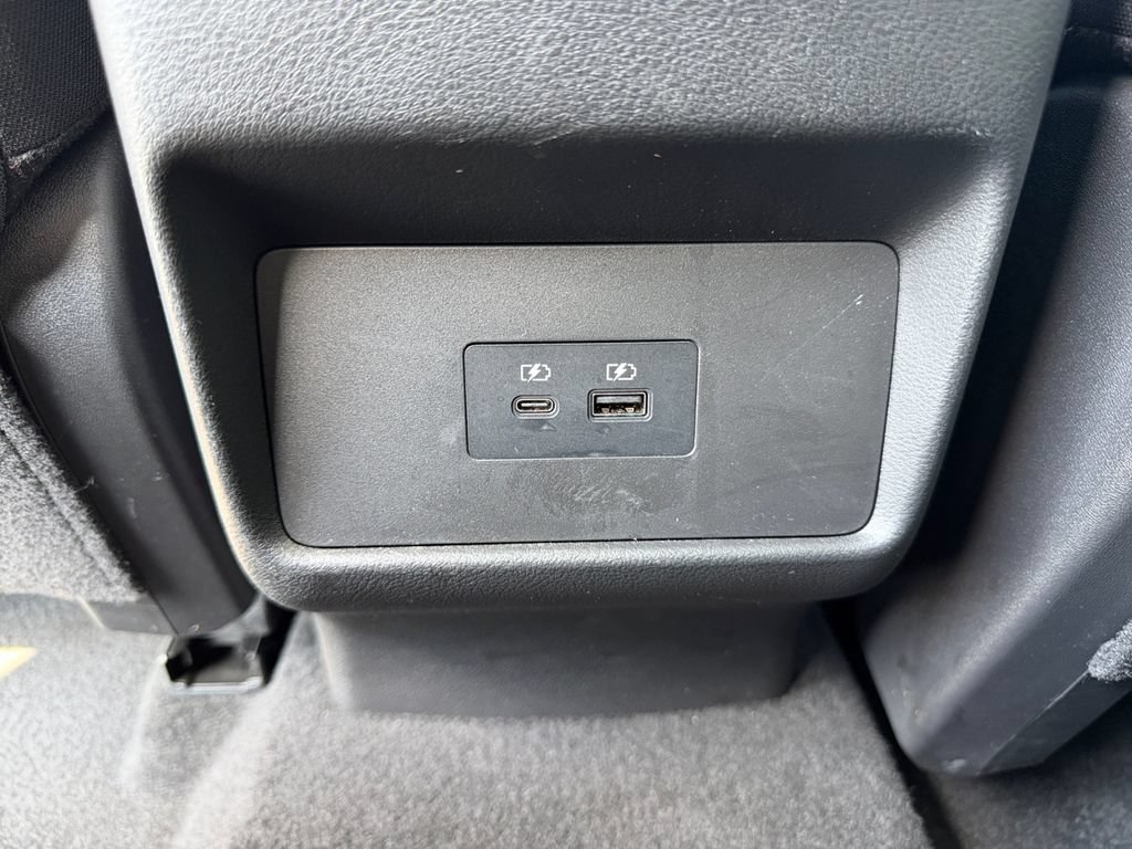 Used 2023 Nissan Rogue SV AWD/4WD image 16