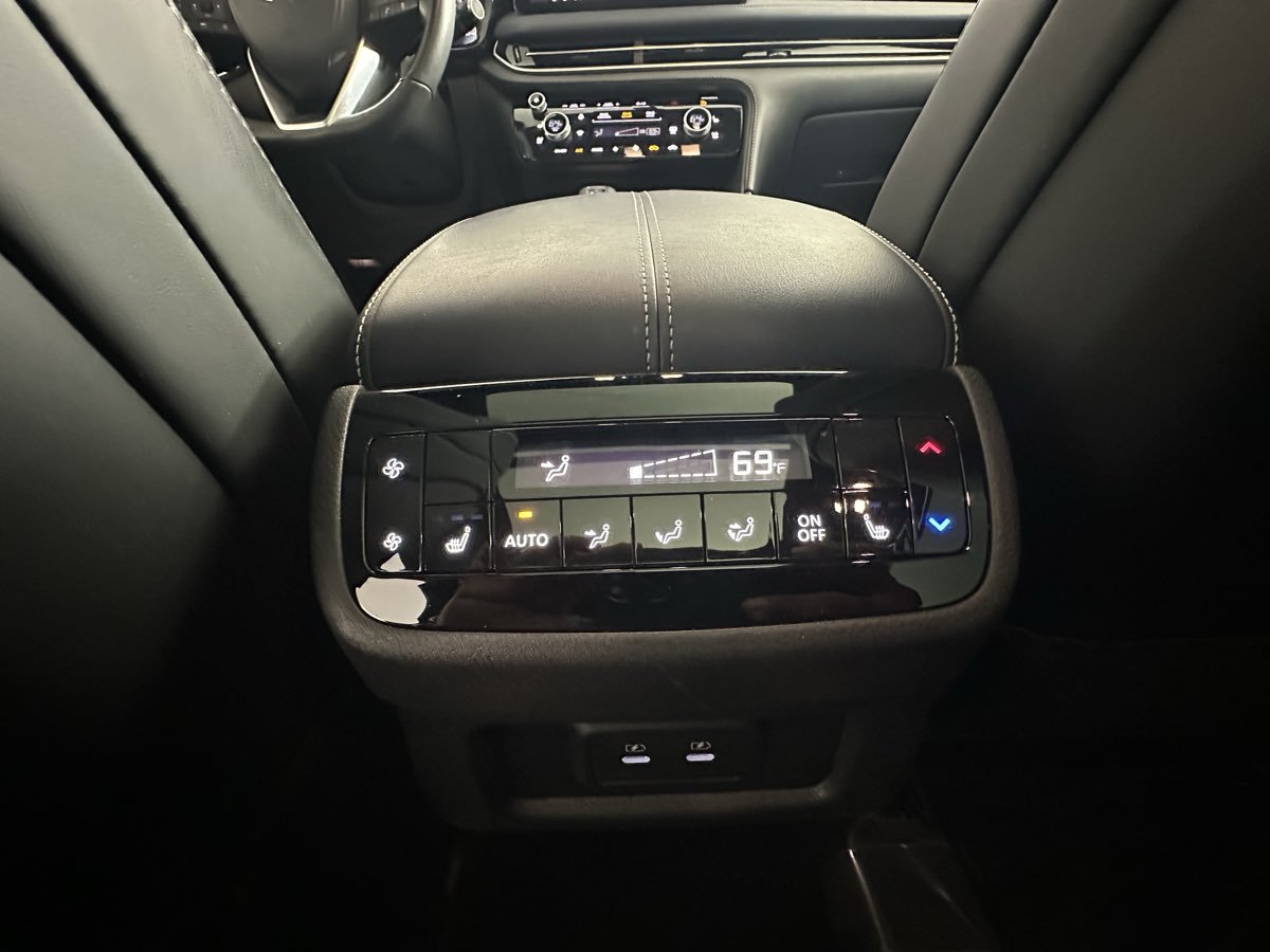 Used 2026 INFINITI QX60 Sport w/ Dark Cargo Package AWD/4WD image 31