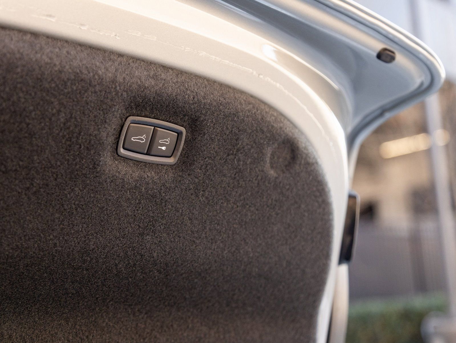 New 2026 Porsche Taycan Turbo S image 31