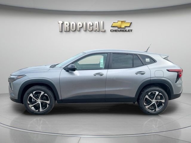 New 2026 Chevrolet Trax RS FWD image 2