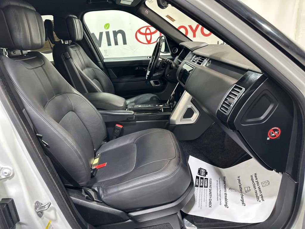 Used 2018 Land Rover Range Rover Supercharged image 12