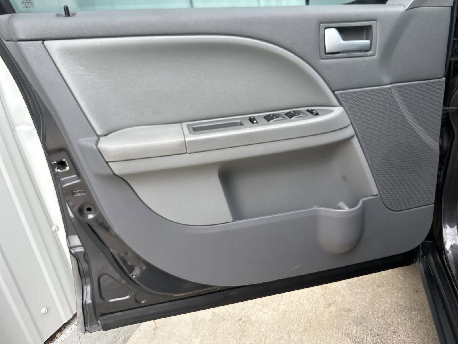 Used 2007 Ford Freestyle SEL image 10