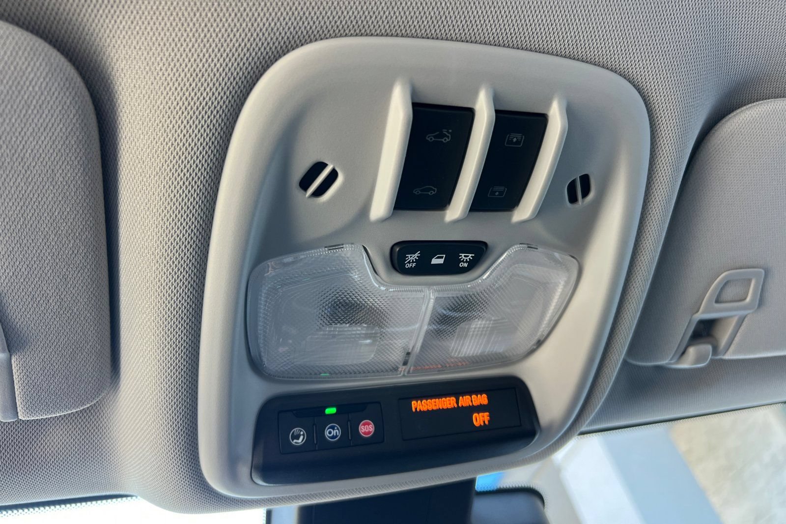 Used 2023 Chevrolet Bolt EUV Premier w/ Sun & Sound Package FWD image 25