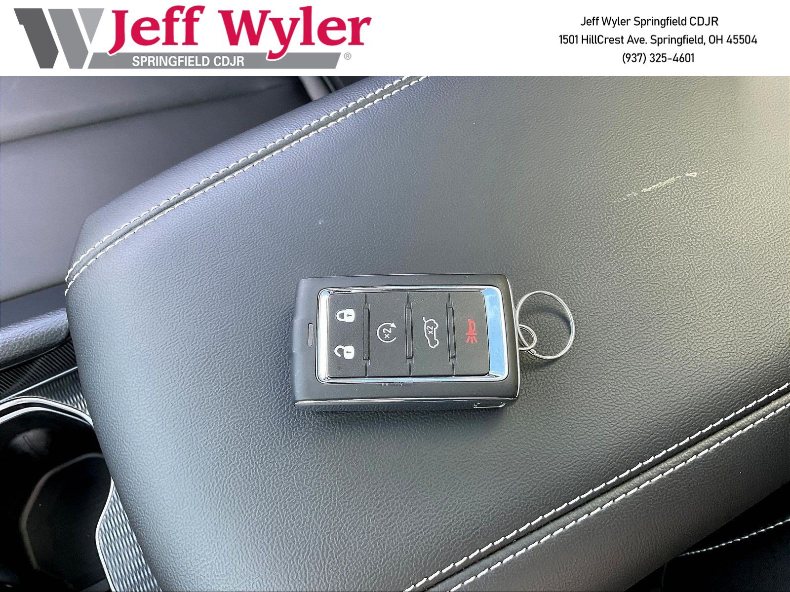 New 2027 Jeep Grand Cherokee L Limited w/ Limited Altitude Package AWD/4WD image 25