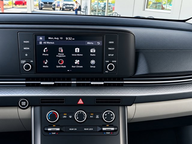 Certified 2023 Kia Carnival LX FWD image 14