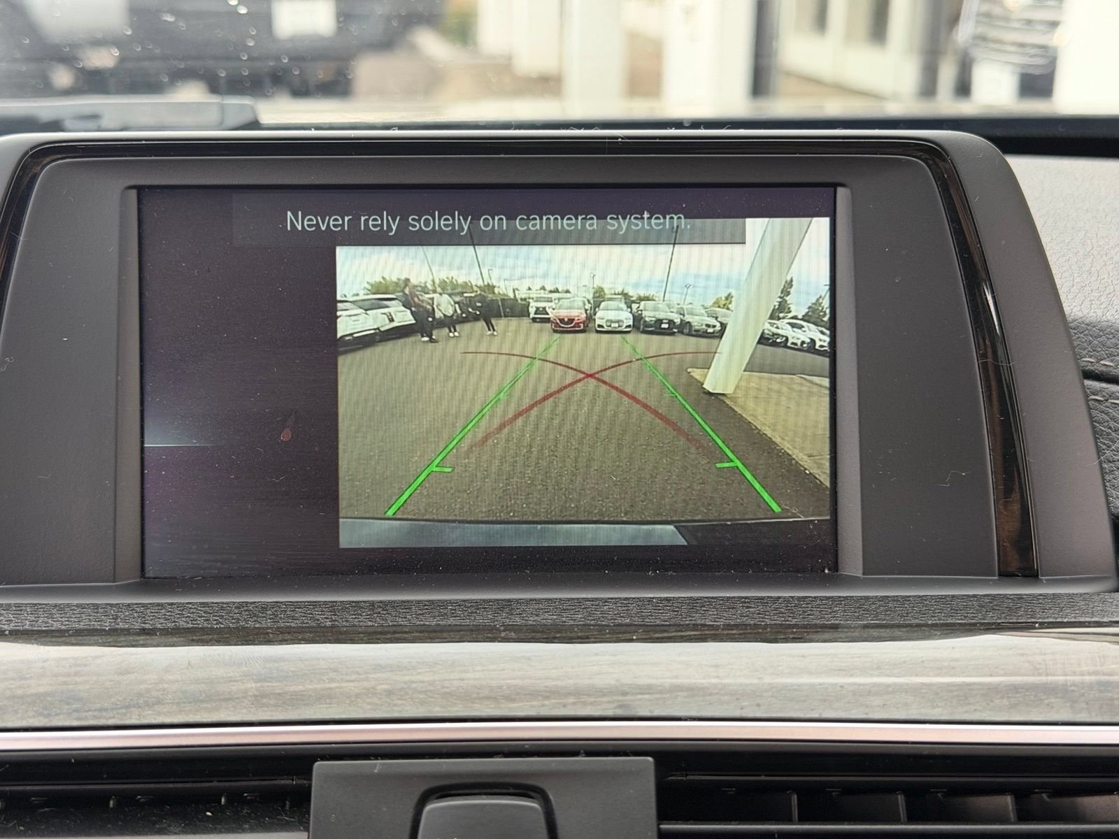 Used 2018 BMW 330i Sedan RWD image 9