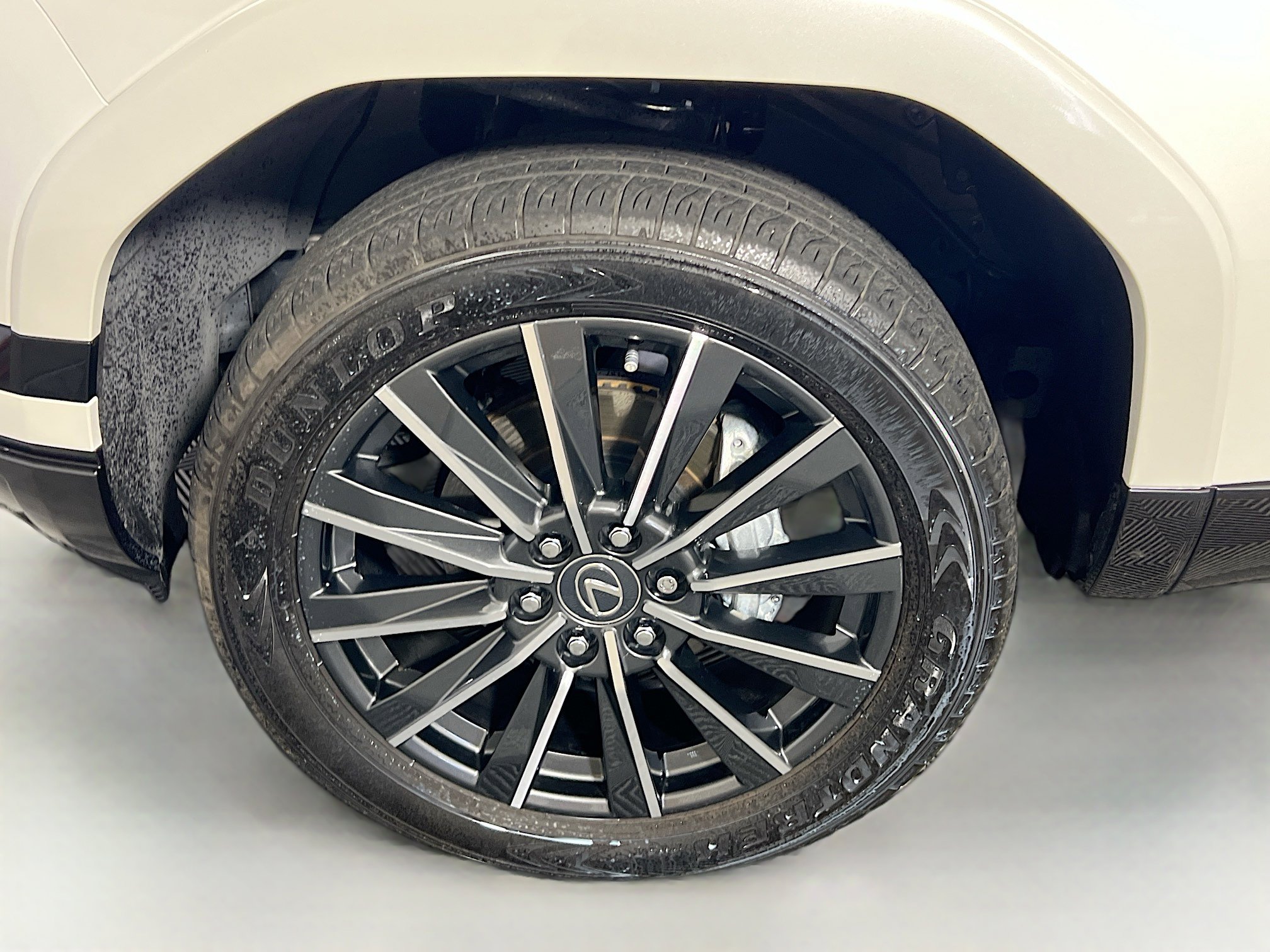 Used 2024 Lexus GX 550 w/ Accessory Package (Z1) AWD/4WD image 13