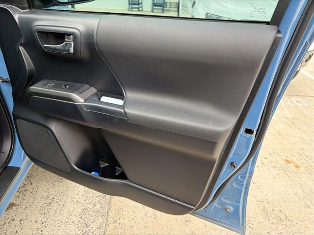 Used 2018 Toyota Tacoma 4x4 Double Cab image 14