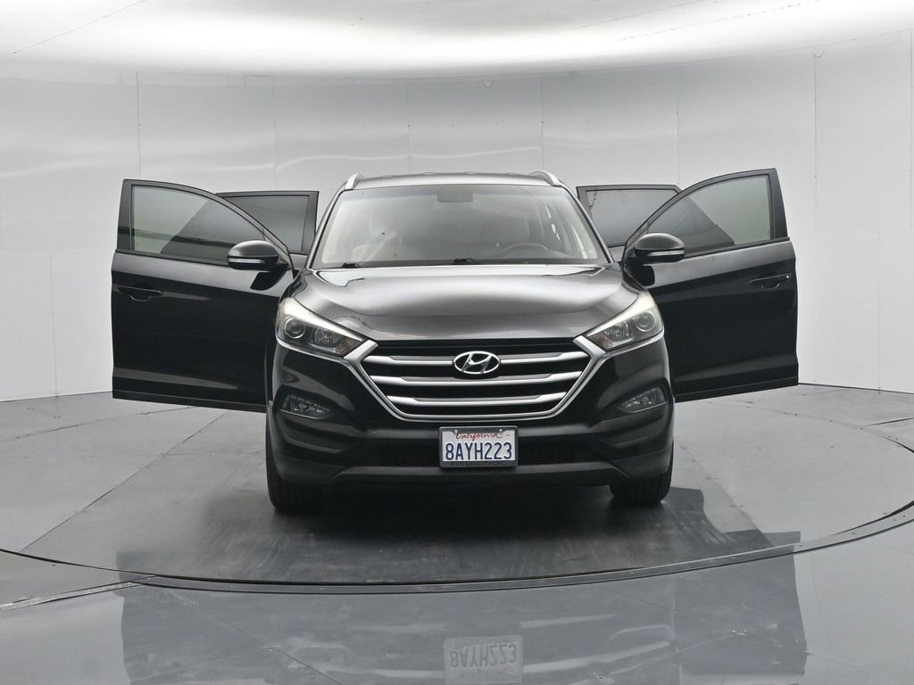 Used 2017 Hyundai Tucson SE Plus w/ Cargo Package FWD image 34