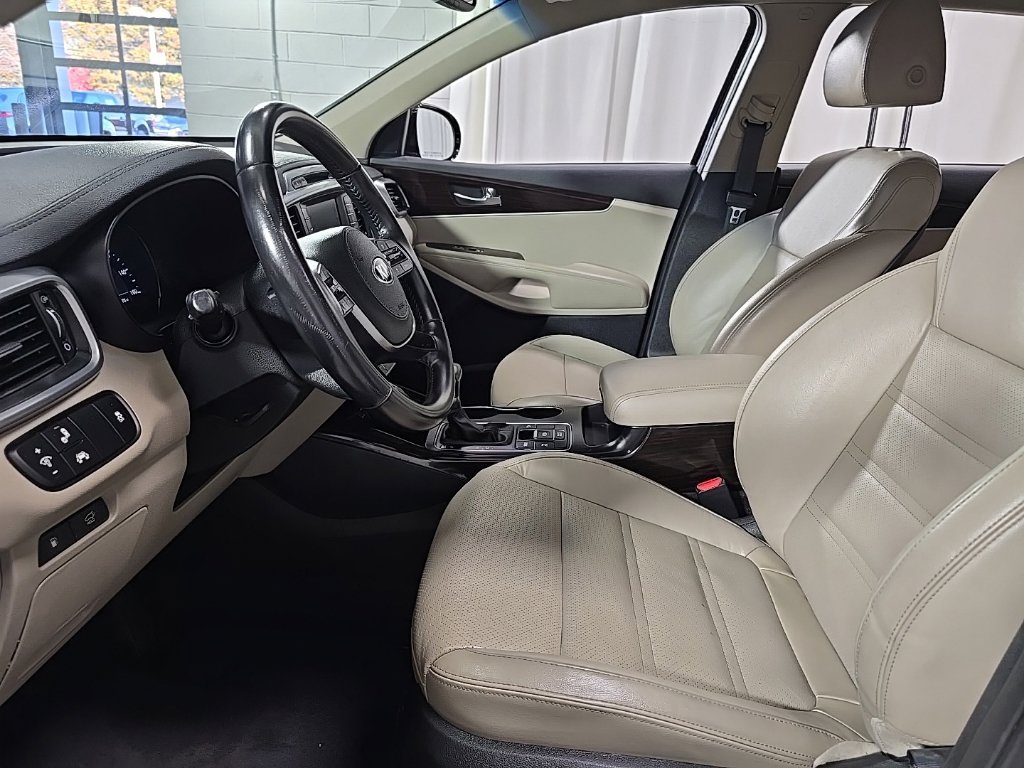 Used 2019 Kia Sorento EX AWD/4WD image 18